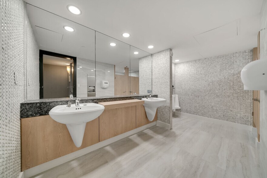 More Photos Of 1200 Brickell Ave, Miami Office For Sale