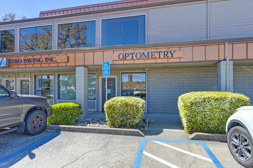 More Photos Of 11879 Kemper Rd, Auburn Office For Sale