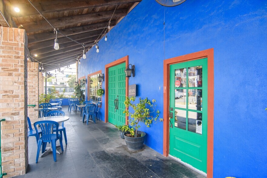 More Photos Of 2038 S Lamar Blvd, Austin Freestanding For Lease
