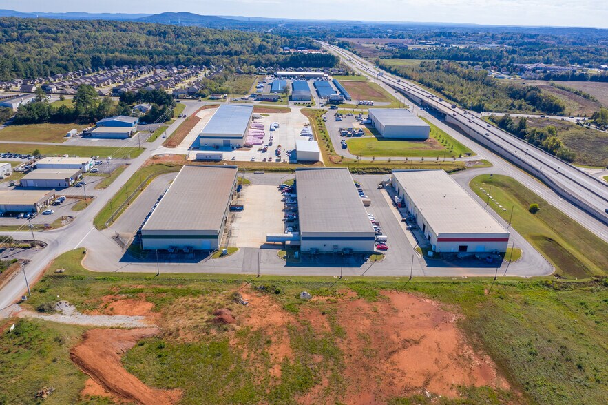 More Photos Of 5828 Research Park Blvd, Huntsville Warehouse For Lease