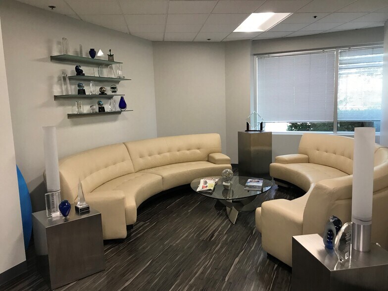 More Photos Of 3010 Lava Ridge Ct, Roseville Office For Lease