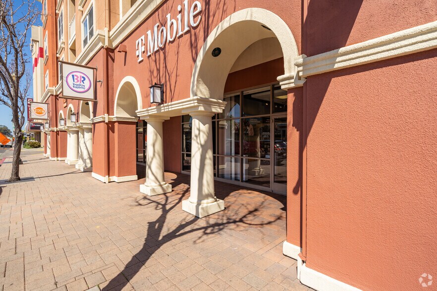 More Photos Of 1551 El Camino Real, Redwood City Apartments For Lease