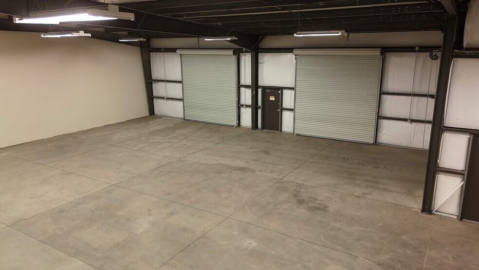 More Photos Of 1465 Atlanta Ct, Turlock Warehouse For Lease