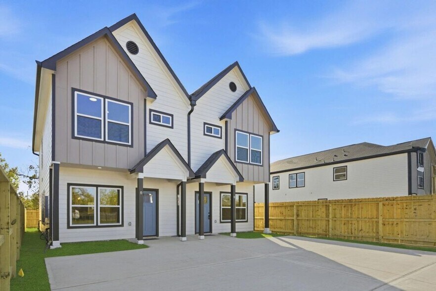 More Photos Of 7958 Henson st, Houston Apartments For Sale