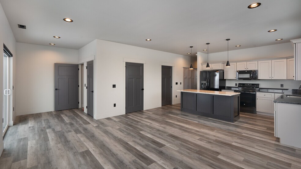 More Photos Of 203 Fletching Way, Belgrade Flex For Sale