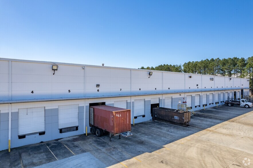 More Photos Of 6170 Brook Hollow Pkwy, Norcross Warehouse For Lease