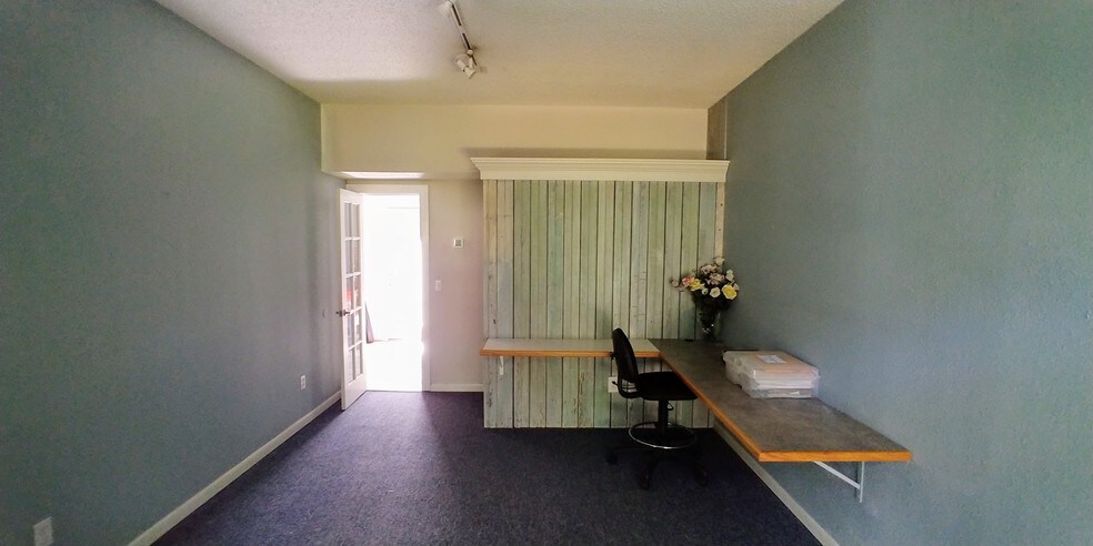 More Photos Of 713 2nd St, League City Office Residential For Lease