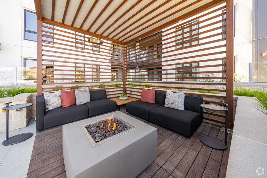 More Photos Of 988 El Camino Real, South San Francisco Apartments For Lease