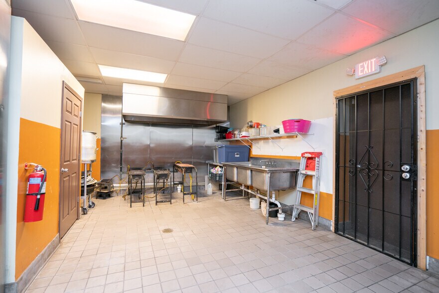 More Photos Of 4260 E Ponce De Leon Ave, Clarkston Freestanding For Lease