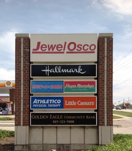 More Photos Of 125-205 S Eastwood Dr, Woodstock Unknown For Lease