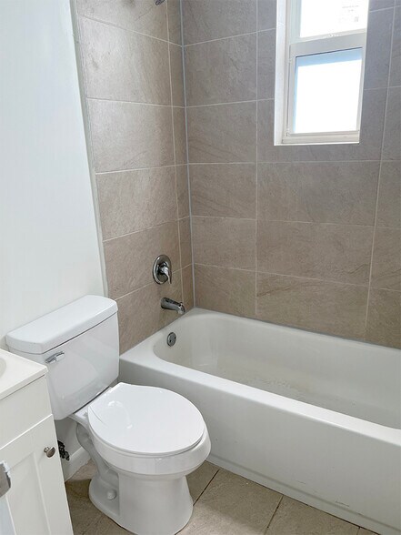 More Photos Of 1181-1191 NW 8th Street Rd, Miami Apartments For Sale