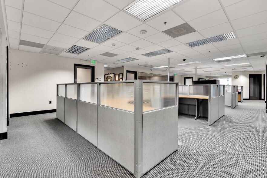 More Photos Of 12595 SW 137th Ave, Miami Office Residential For Lease