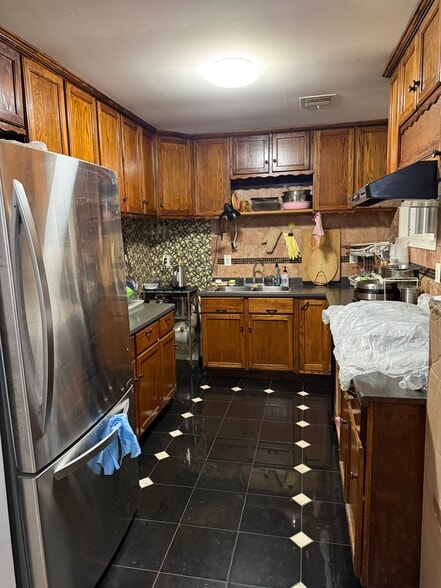 More Photos Of 3147 Shallowford Rd, Atlanta Office For Sale
