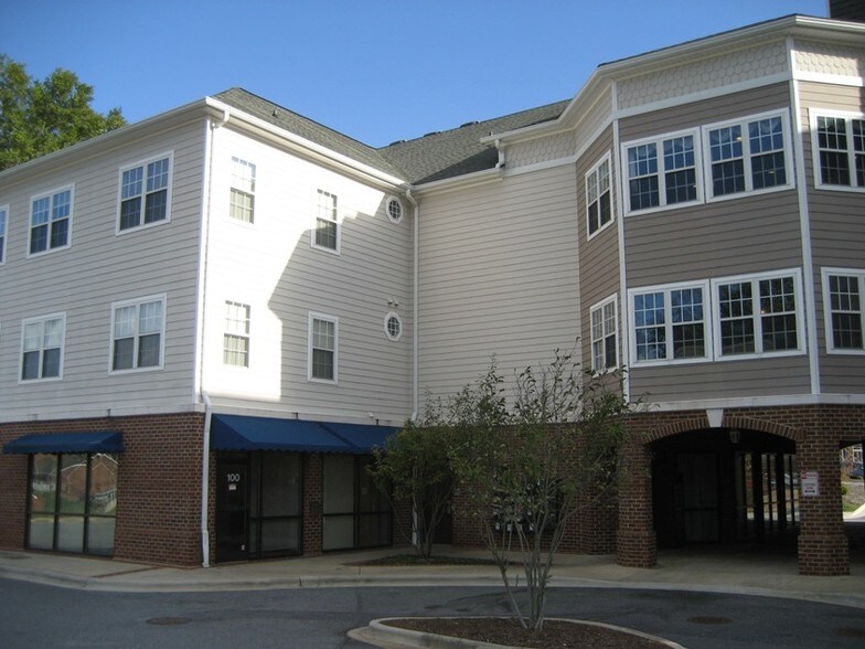 More Photos Of 1410 4th Street Dr NW, Hickory Office For Sale