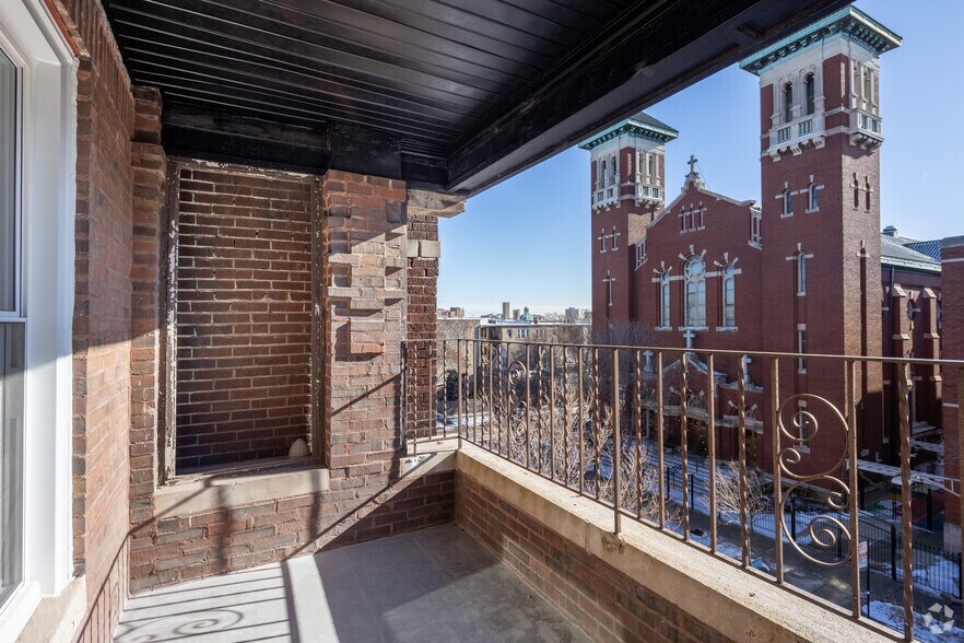 More Photos Of 1710 W Lunt Ave, Chicago Apartments For Sale
