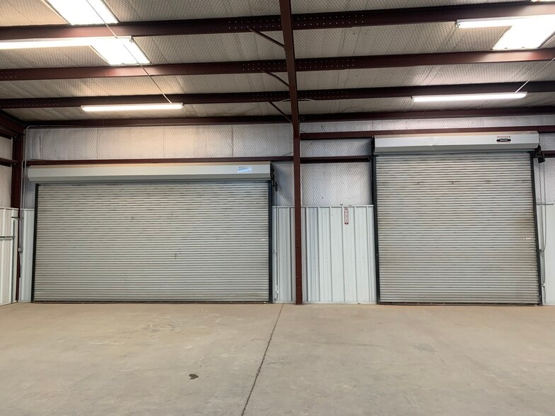 More Photos Of 12708 Montana Ave, El Paso Warehouse For Lease