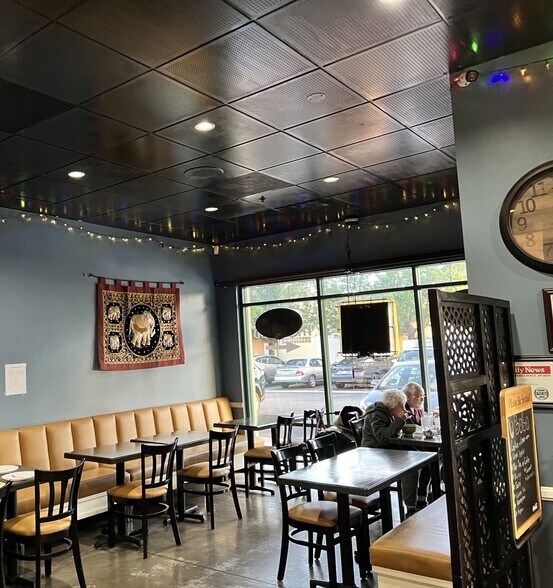 More Photos Of , Moorpark General Retail For Sale