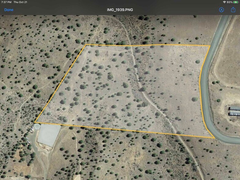 More Photos Of 0 4th, John Day Land For Sale