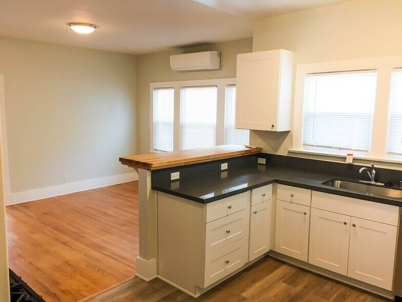 More Photos Of 1504 S Bronson Ave, Los Angeles Apartments For Sale