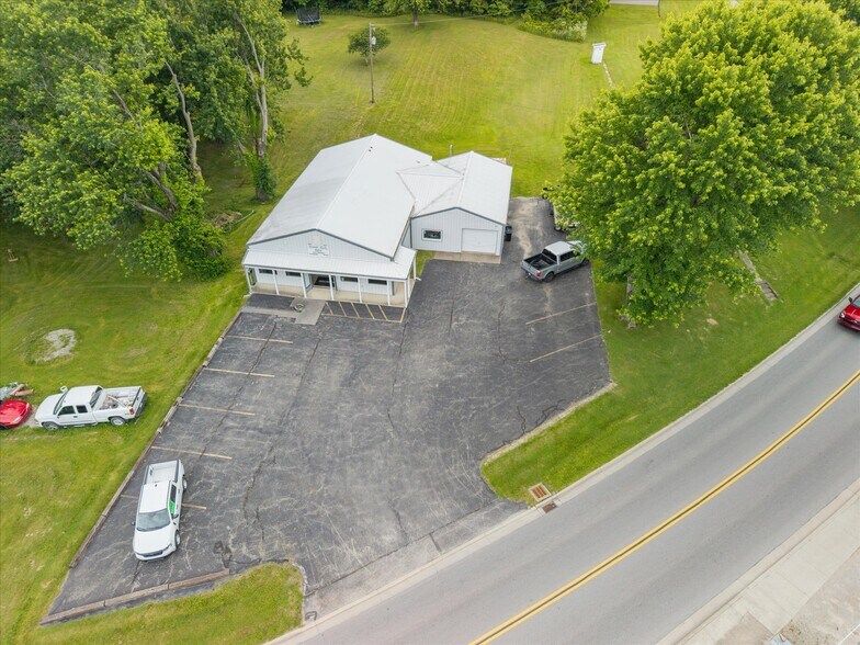 More Photos Of 904 N West St, Hillsboro Land For Sale