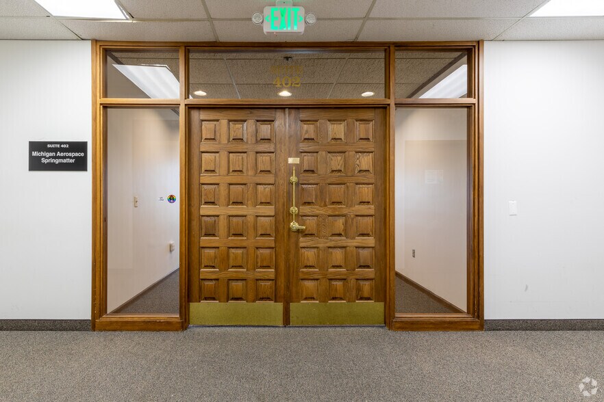 More Photos Of 301 W Michigan Ave, Ypsilanti Office For Lease