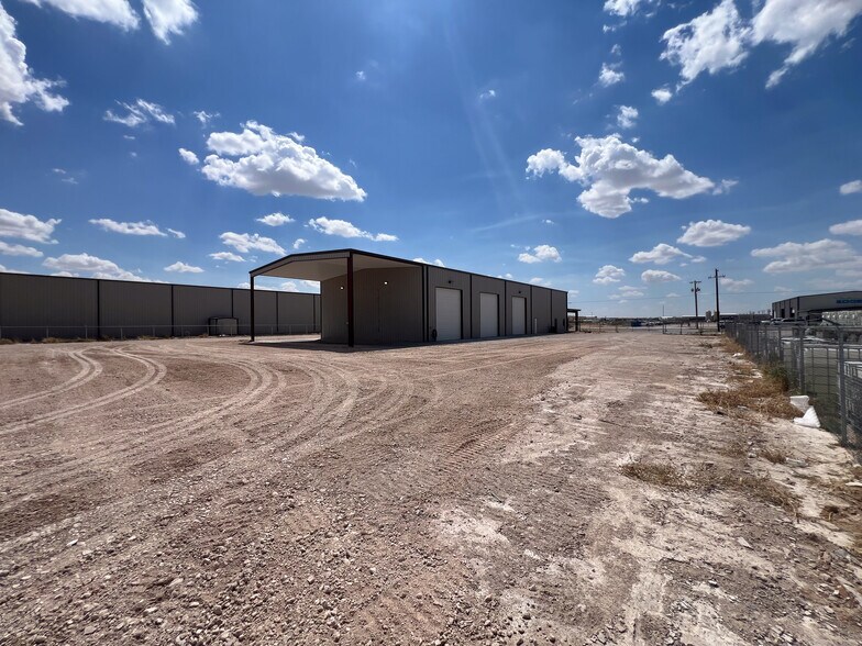 More Photos Of 6407 S County Road 1273, Midland Warehouse For Lease