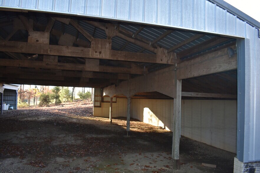 More Photos Of 158 Ragon Road, Tilly Office For Sale