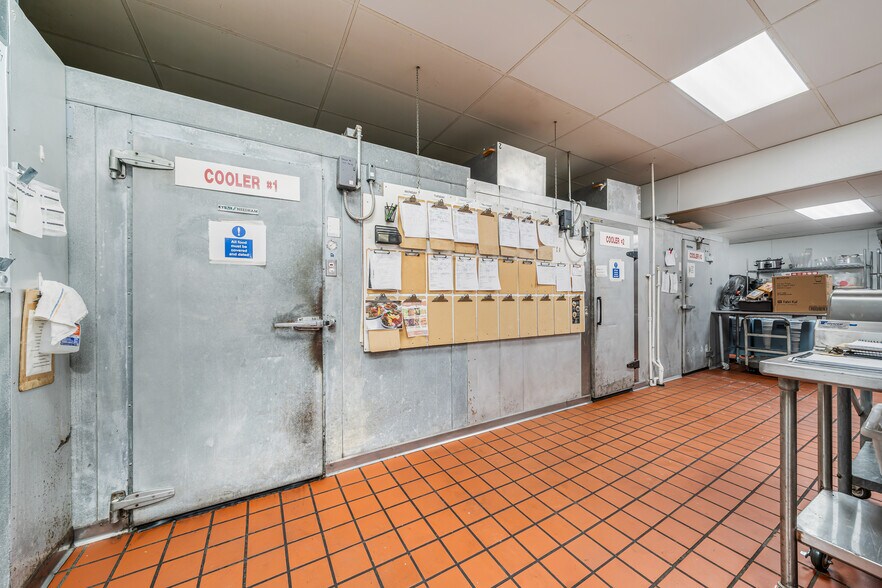 More Photos Of 3177 French Rd, De Pere Restaurant For Sale