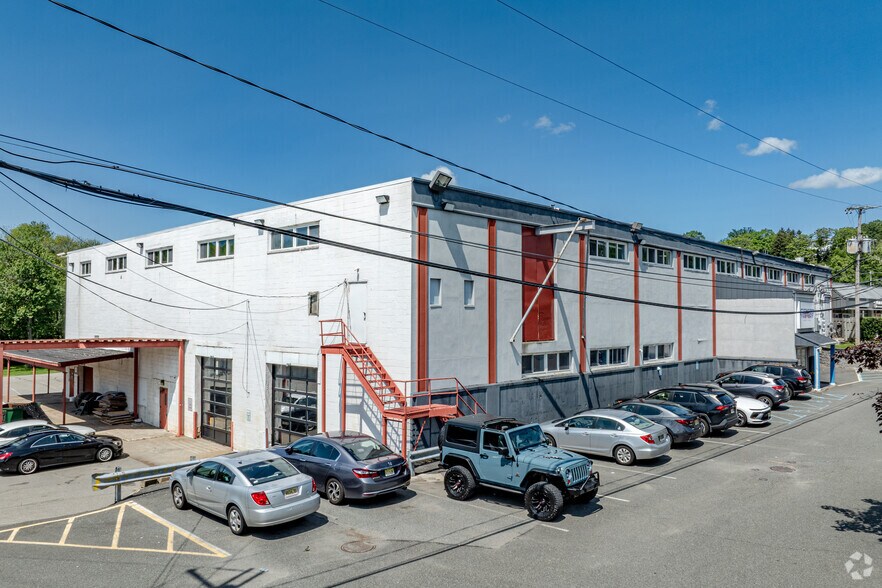 More Photos Of 350 Route 46, Rockaway Storefront For Lease