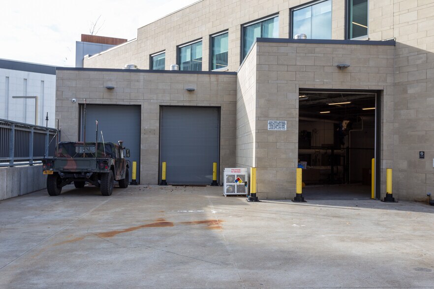 More Photos Of 280 E Broad St, Rochester Office Residential For Lease