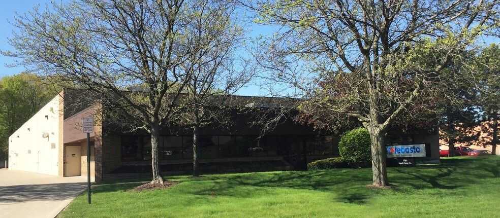 Primary Photo Of 1785 Northfield Dr, Rochester Hills Manufacturing For Lease