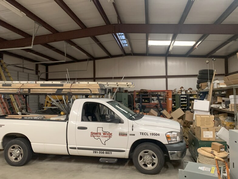 More Photos Of 132 Magic Oaks Ct, Spring Unknown For Lease