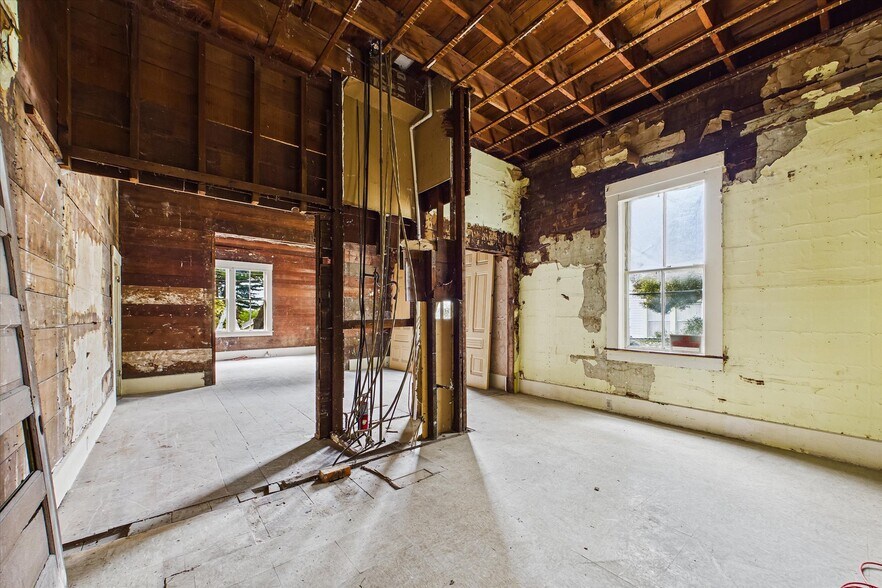 More Photos Of 1625 G St, Eureka Multifamily For Sale