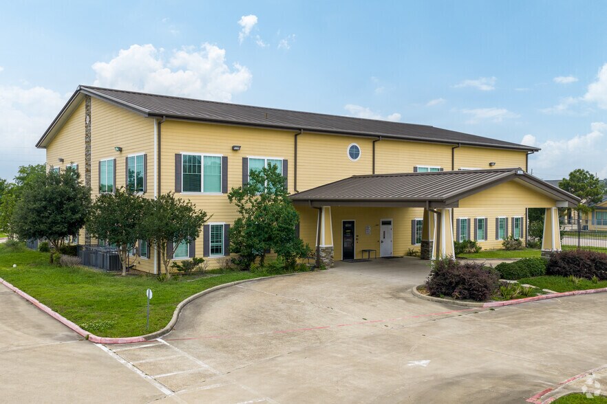 More Photos Of 11820 Huffmeister Rd, Houston Office For Sale