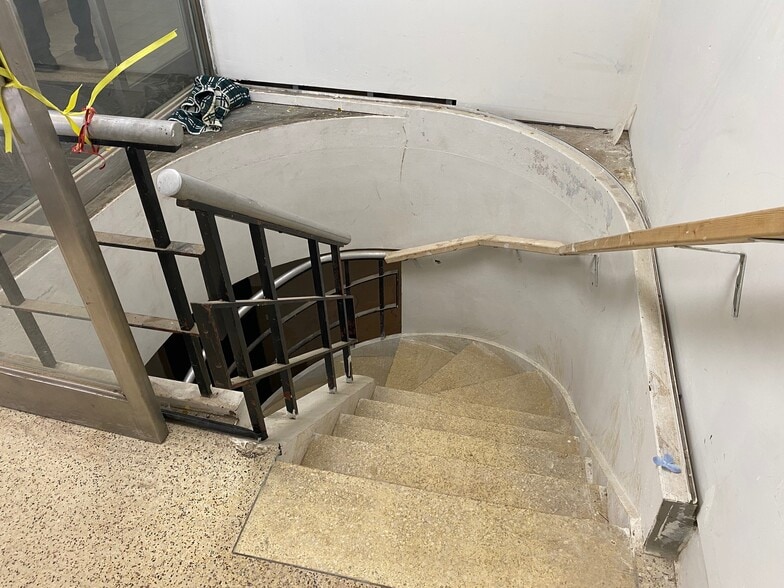 More Photos Of 5140 S Ashland Ave, Chicago Office For Sale