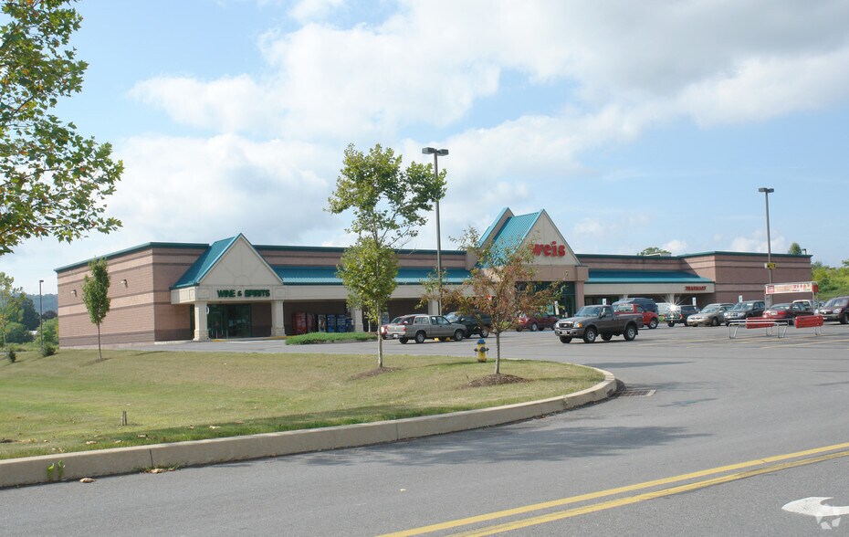 Primary Photo Of 1272-1274 E Pennsylvania St, Muncy Freestanding For Lease