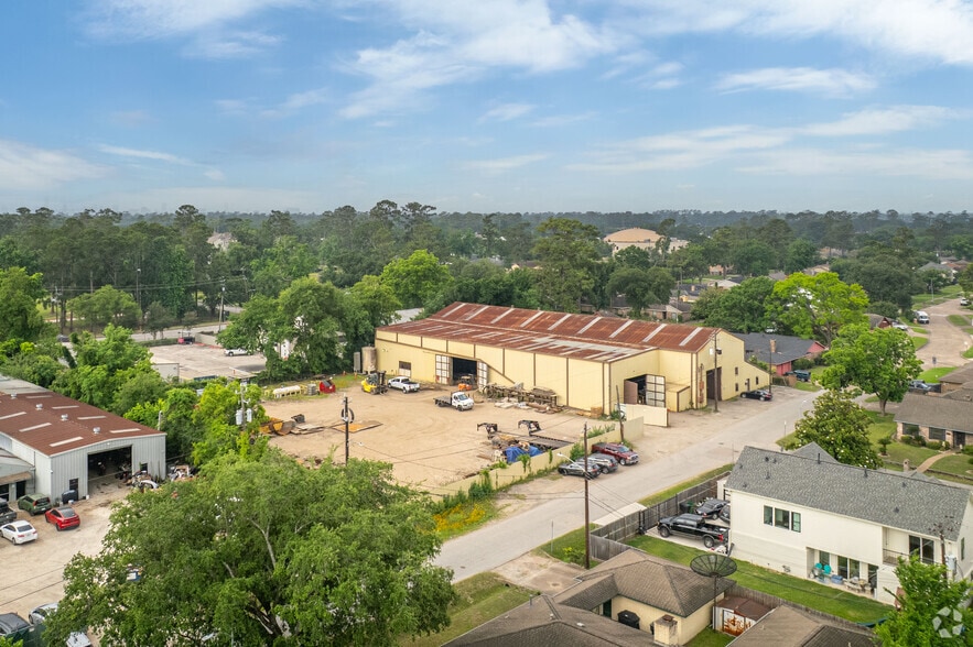 More Photos Of 909 Marcella St, Houston Warehouse For Sale