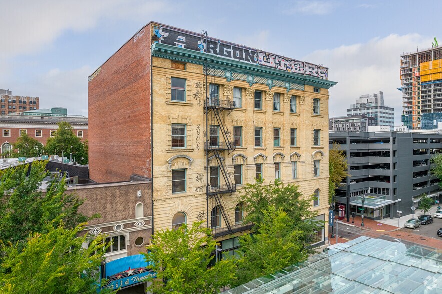 More Photos Of 918 SW Yamhill St, Portland Office For Lease