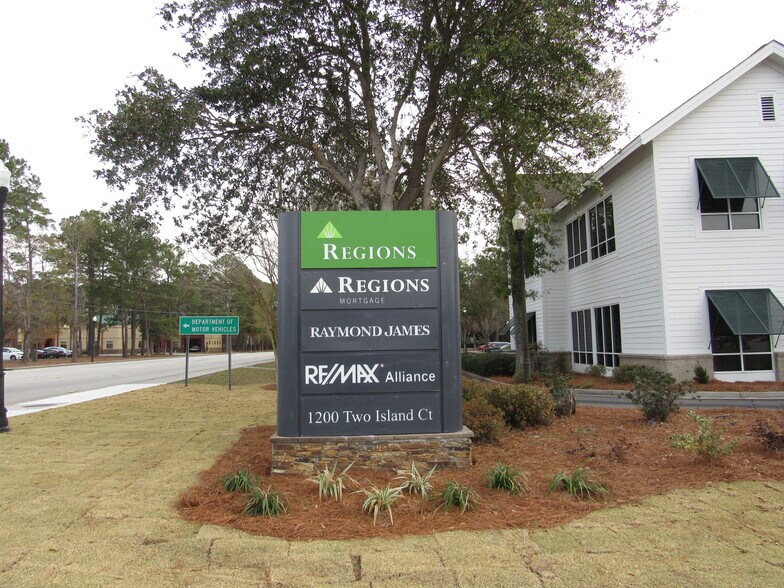 More Photos Of 1200 Two Island Ct, Mount Pleasant Office For Sale