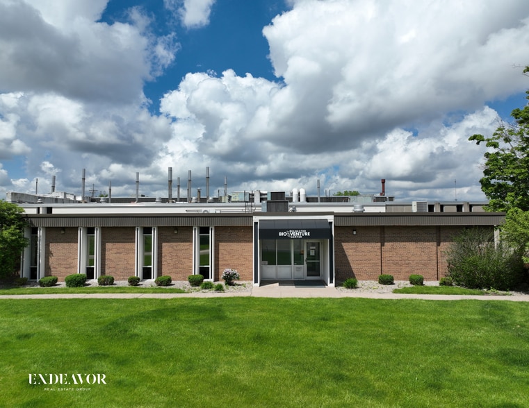 More Photos Of 77 Ridgeland Rd, Rochester Research And Development For Sale
