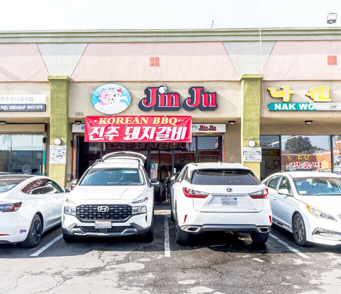 More Photos Of 201-215 N Western Ave, Los Angeles Storefront For Sale