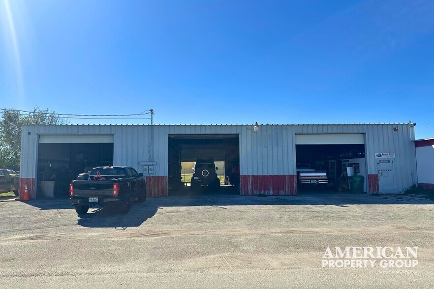 More Photos Of 5218 Duncan Rd, Punta Gorda Warehouse For Sale