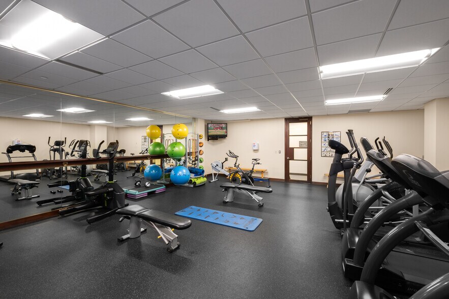 More Photos Of 492 Old Connecticut Path, Framingham Office For Sale