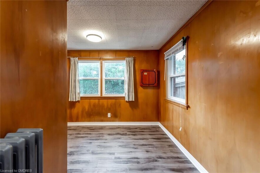 More Photos Of 104 Longwood Rd S, Hamilton Multifamily For Sale