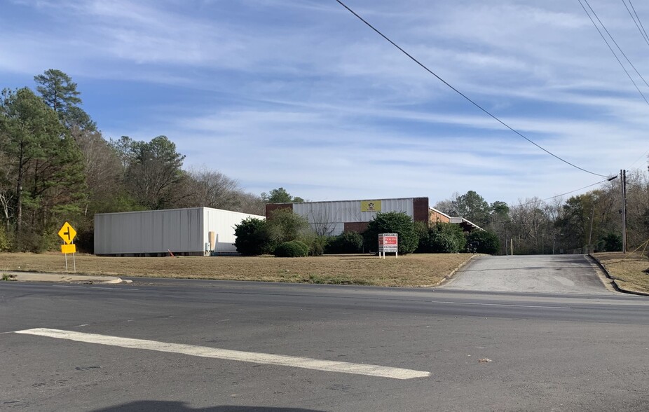 Primary Photo Of 2255 Gray Hwy, Macon-Bibb Service For Sale