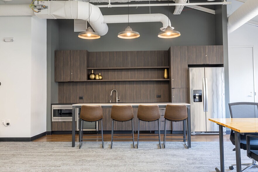 More Photos Of 790 N Milwaukee St, Milwaukee Coworking Space