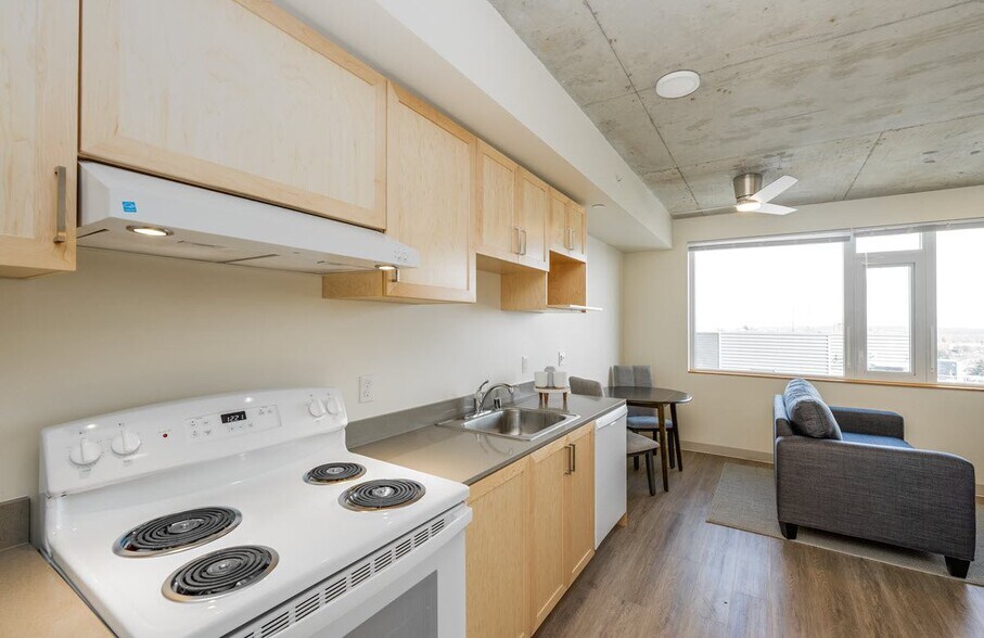 More Photos Of 1400 Madison St, Seattle Apartments For Lease