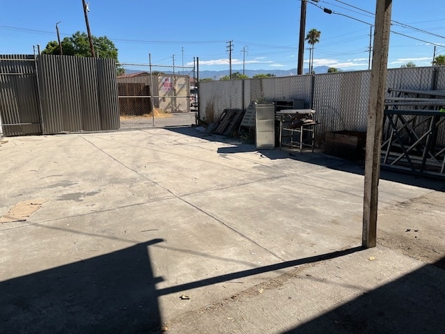 More Photos Of 691 E Valley Blvd, Colton Showroom For Sale