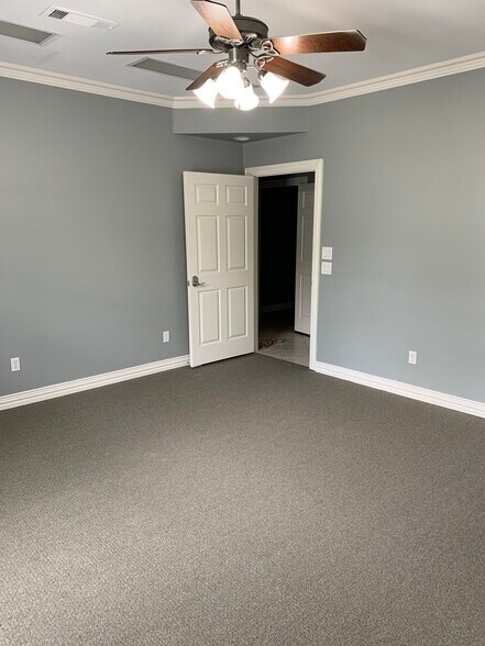 More Photos Of 423 Keller Pky, Keller Office For Lease