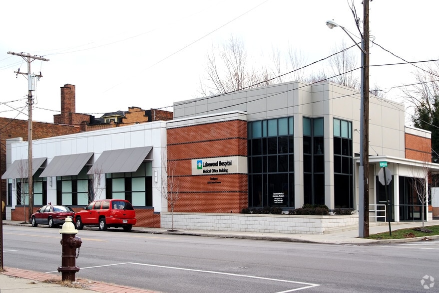 Primary Photo Of 11851 Detroit Ave, Lakewood Medical For Sale